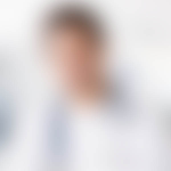 燕立荣 医疗团队成员头像